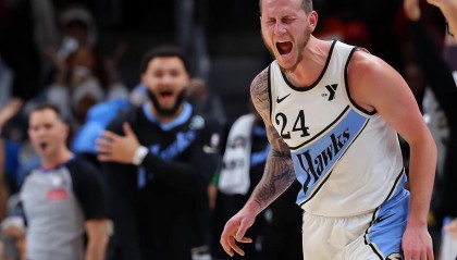 五星体育免费在线观看-尼克斯签下前火箭后场投手，上赛季他在老鹰的表现算是中规中矩？